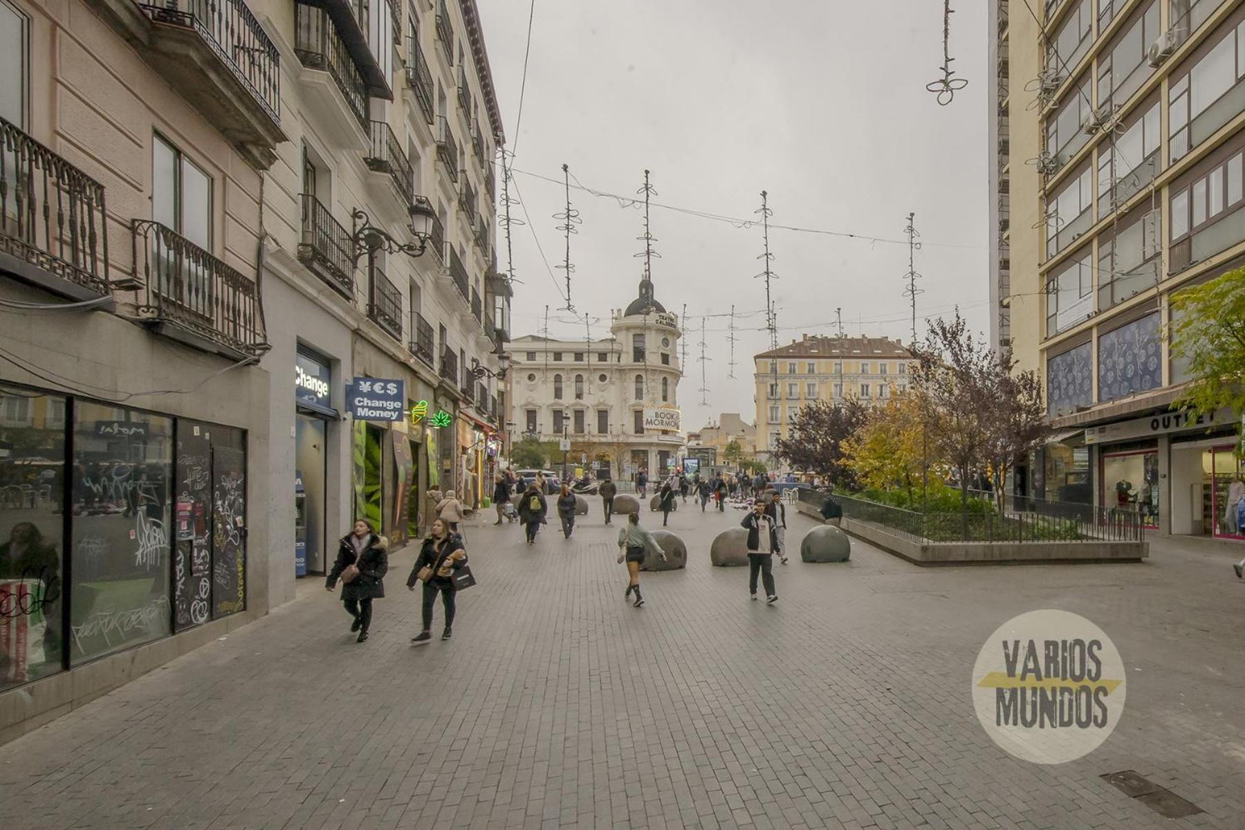 Apartamento Fashion Design Loft En Calle Carretas-sol 4pax *